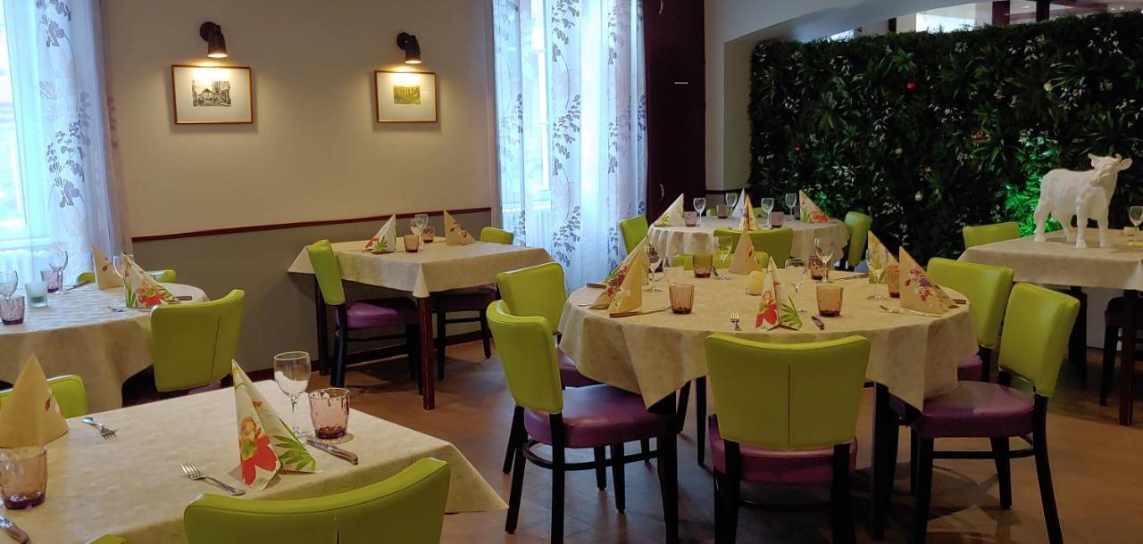 Hotel De Bourgogne La Clayette 외부 사진