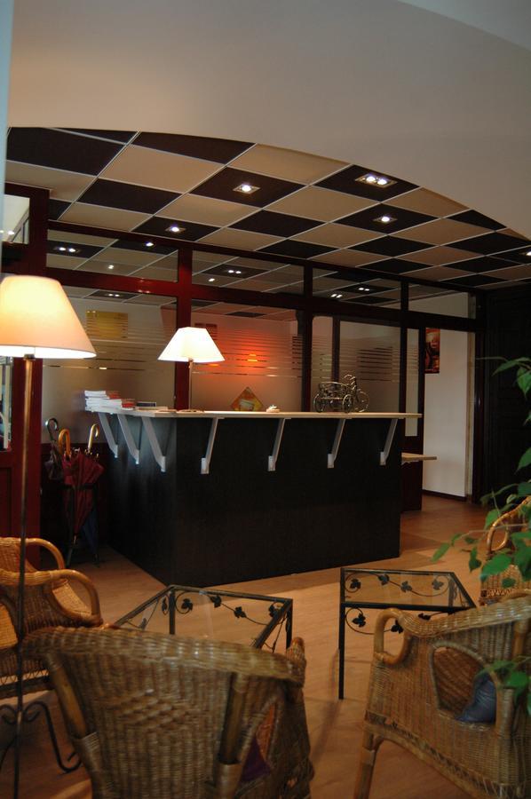 Hotel De Bourgogne La Clayette 외부 사진